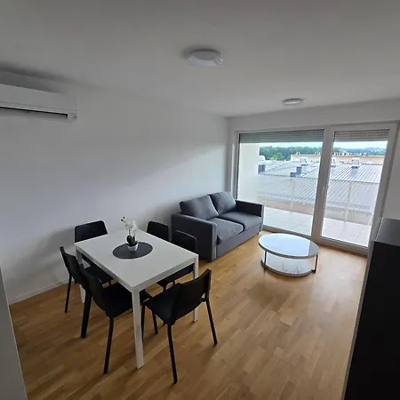 Apartma Tri Srca 2 Sobi Apartment